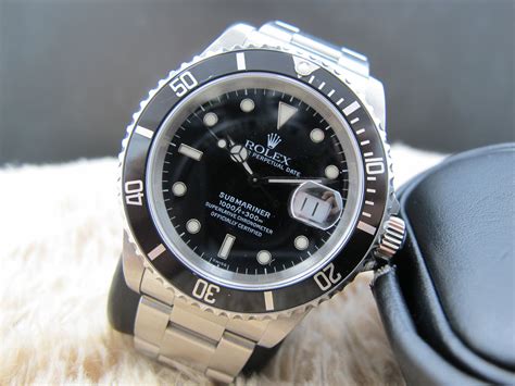 1998 rolex submariner 16610.